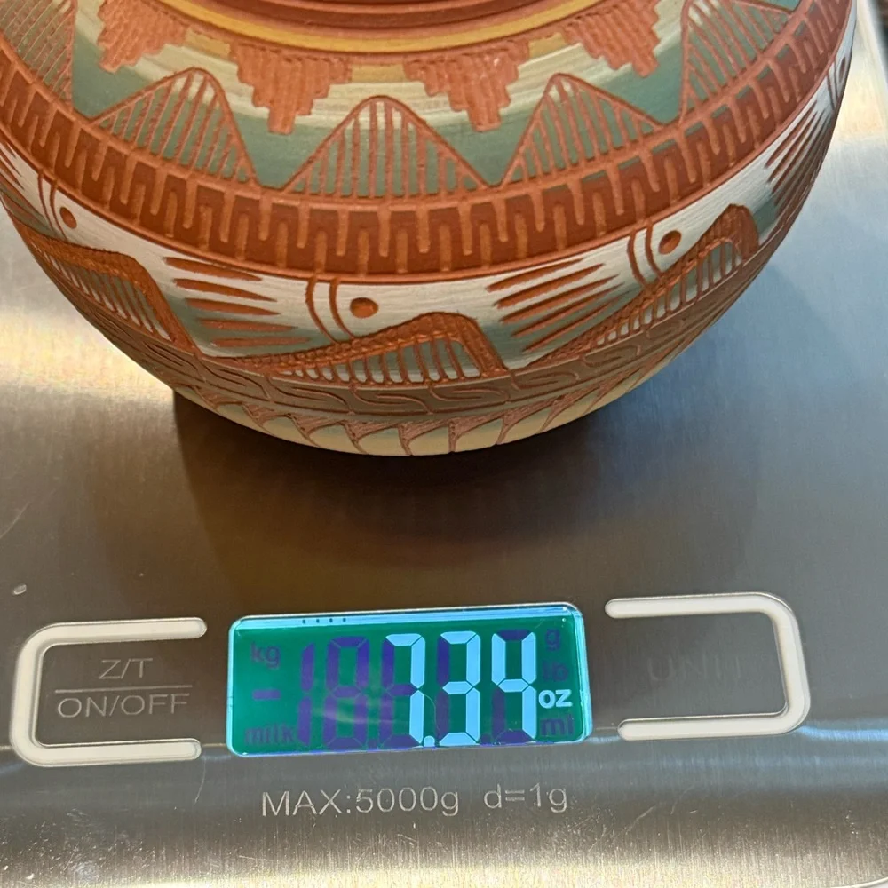 Gorgeous Vintage Navajo Handmade Painted Etched Pottery Vase Signed Eo Whitegoat